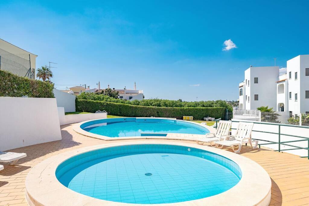 Apartamento Amparo-T2 C/Piscina Carvoeiro  Exterior photo