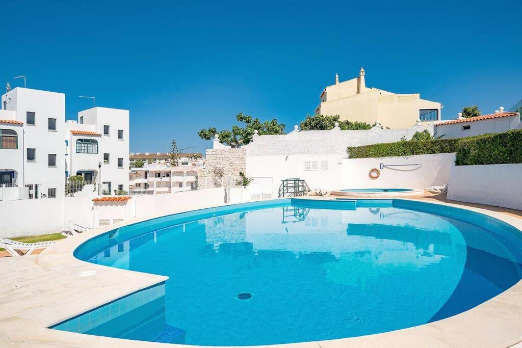 Apartamento Amparo-T2 C/Piscina Carvoeiro  Exterior photo